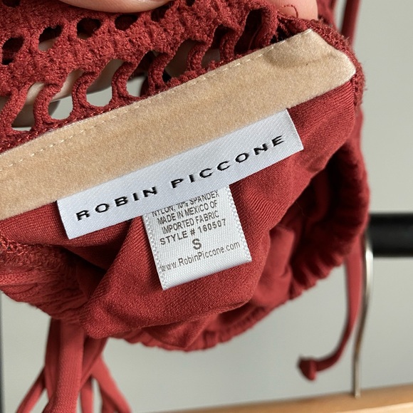 Robin Piccone Bikini - Picture 3 of 3